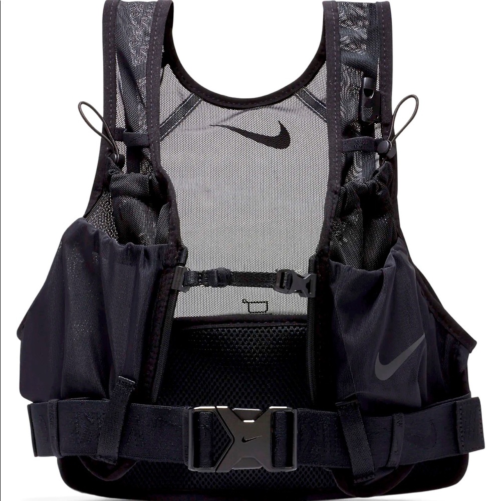 NIKE NWT Transform packable running vest. UNISEX